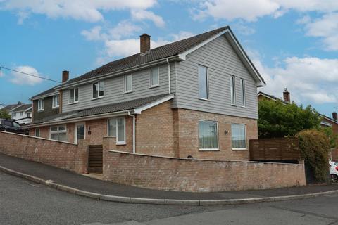 Polmarth Close, St Austell, PL25
