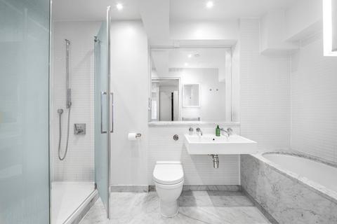 3 bedroom flat to rent, Marshall Street, London