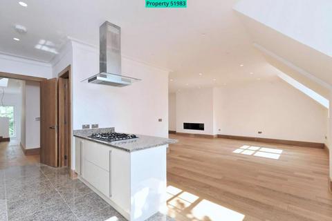 4 bedroom flat to rent, Lyndhurst Road, London, NW3