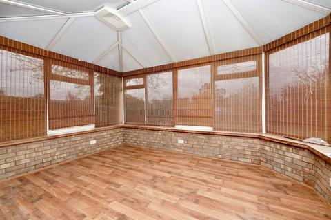 3 bedroom bungalow for sale, Ermine Street, Great Stukeley, Huntingdon, PE28