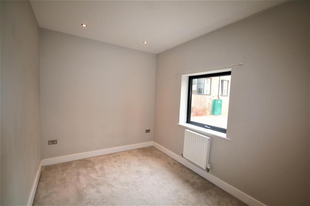 Bedroom 2a.JPG