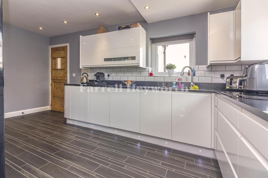 Kitchen c