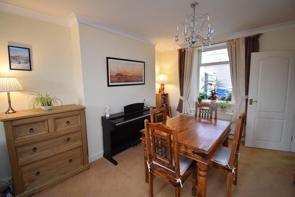 Dining Area.JPG