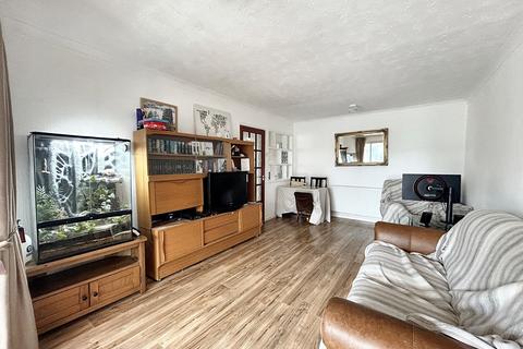 undefined, Waltons Avenue, Holbury, SO45