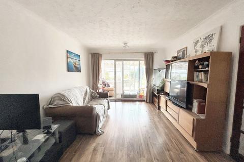 undefined, Waltons Avenue, Holbury, SO45