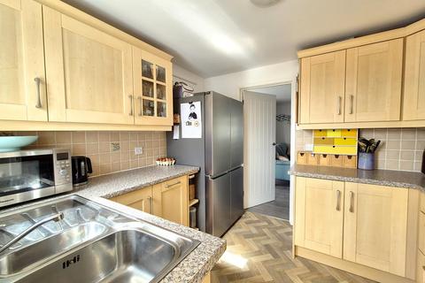 1 Tregunna Close, Porthleven, Helston, TR13 9LW