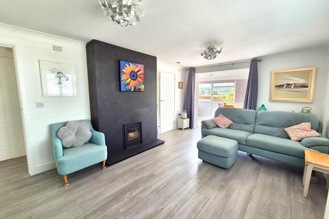 1 Tregunna Close, Porthleven, Helston, TR13 9LW