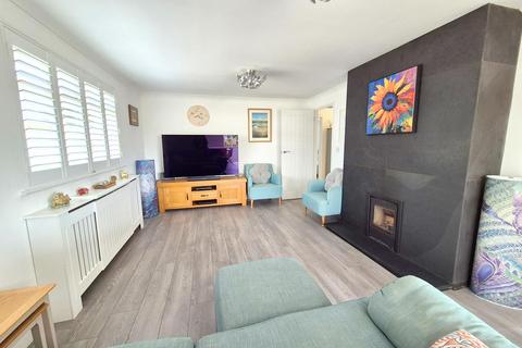 1 Tregunna Close, Porthleven, Helston, TR13 9LW