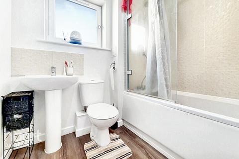 1 Rainbow Gardens, Dartford, DA1 5RF