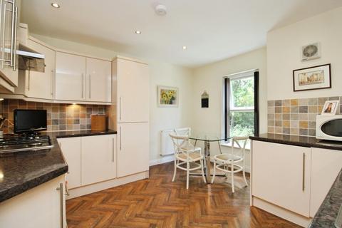 3 bedroom flat for sale, Locker Lane, Ripon