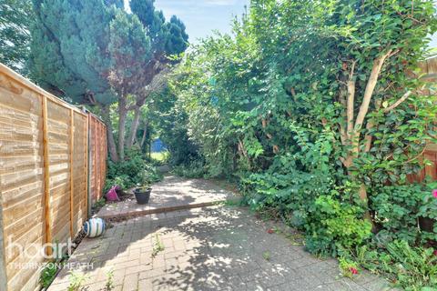 264 Bensham Lane, Thornton Heath, CR7 7EP