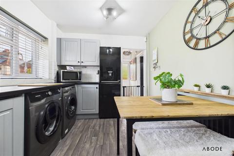2 Harvey Place, Uttoxeter, ST14 7AN