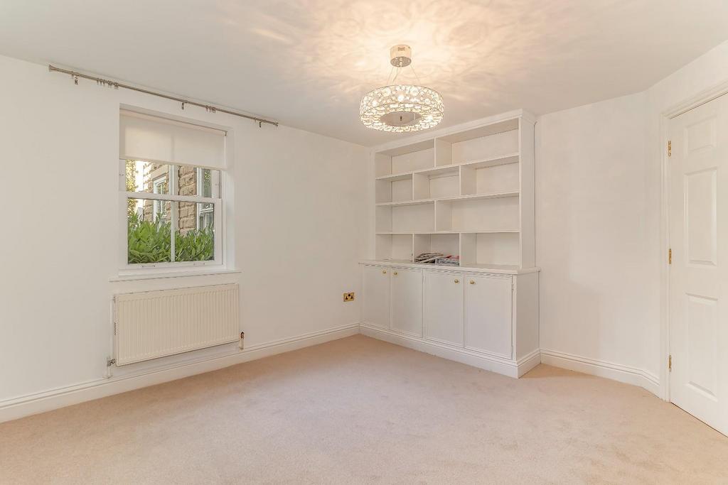 Bedroom 3.jpg
