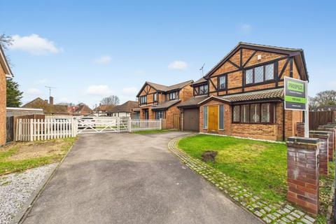 Sandstone Close, Winnersh, Wokingham, Berkshire, RG41