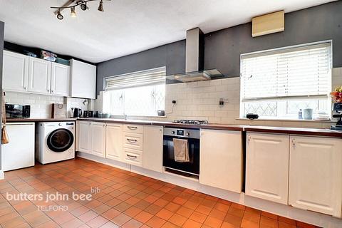 undefined, The Crescent, Telford
