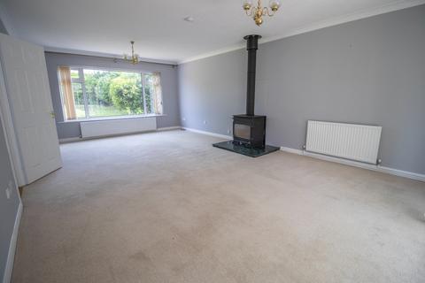 4 bedroom detached house to rent, Gayton Road, Kings Lynn