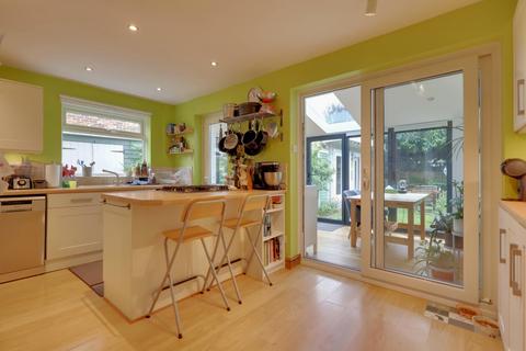 3 bedroom semi-detached house for sale, Overton Road, Southbourne, Emsworth