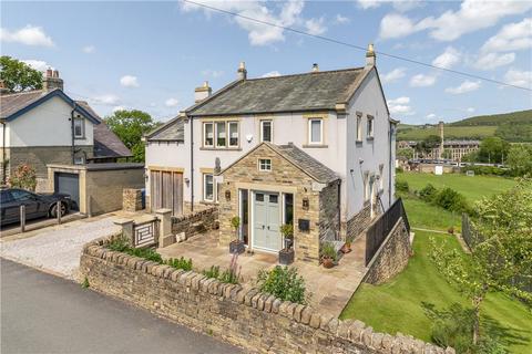 4 bedroom detached house for sale, Crosshills Road, Cononley, North Yorkshire, BD20