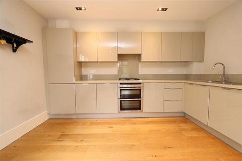 2 bedroom apartment for sale, The Galleries, Warley, Brentwood