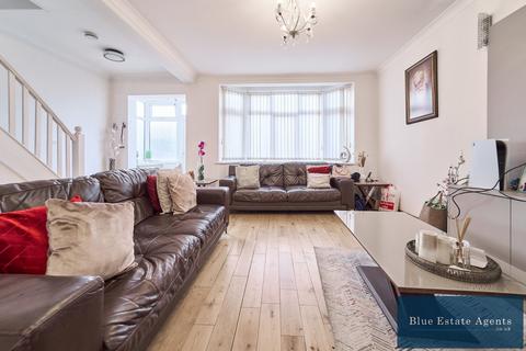 21 Berkeley Waye, Hounslow, TW5 9HJ