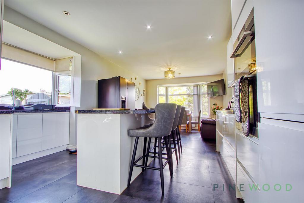 Kitchen / diner