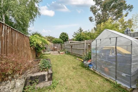 59 Chinnor Road, Thame, OX9 3LP