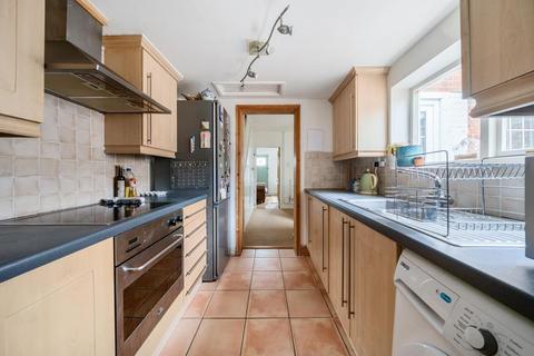 59 Chinnor Road, Thame, OX9 3LP