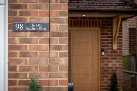 undefined, High Street, Dunstable LU6
