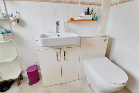 8 Elsby Road, Alsager, Stoke-on-trent, ST7 2RH