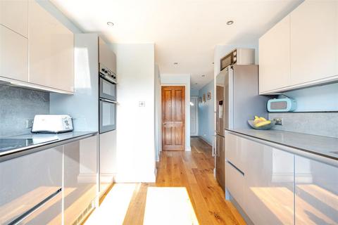2 bedroom flat for sale, Minsmere Road, Keynsham, Bristol