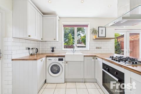 3 bedroom semi-detached house for sale, Harvest Road, Feltham, TW13