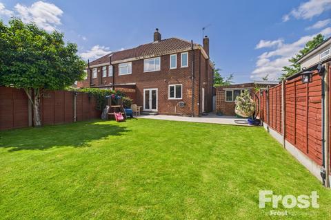 3 bedroom semi-detached house for sale, Harvest Road, Feltham, TW13