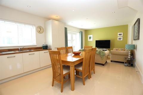 undefined, Heol Cae Pwll, Colwinston, Vale Of Glamorgan, CF71 7PL