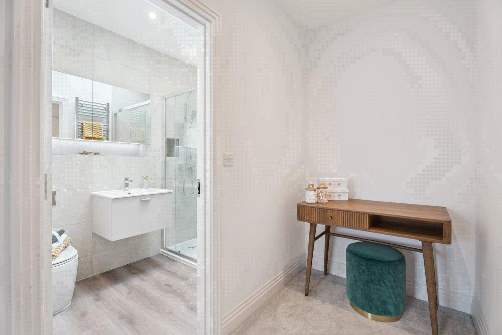 Ensuite