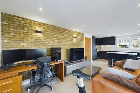 2 bedroom apartment for sale, Glenview Road, Boxmoor, HP1