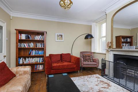 5 bedroom end of terrace house for sale, Burn Road, Huddersfield