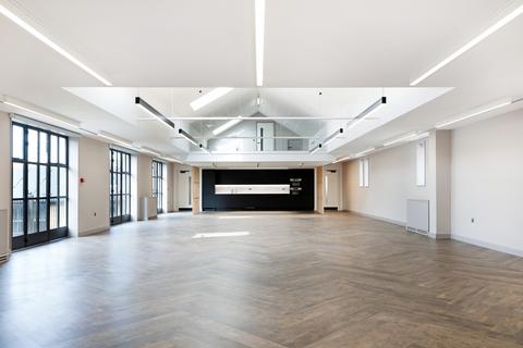 Office to rent, Peardon St London SW8 3BW