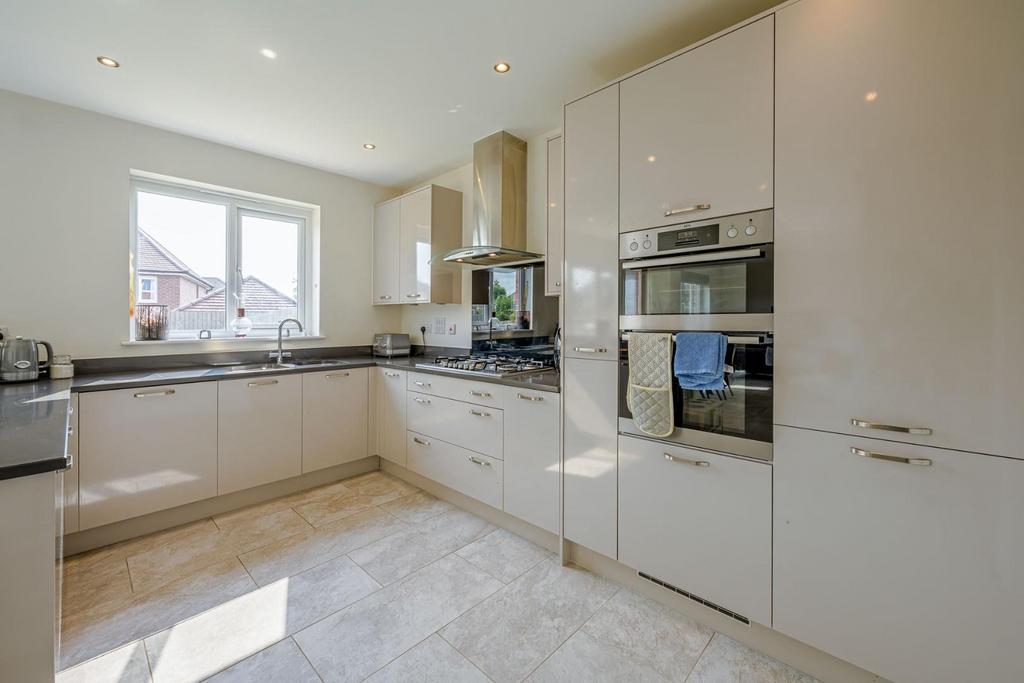 Kitchen Area 1
