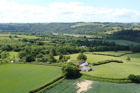 4 bedroom detached house for sale, Taw Valley