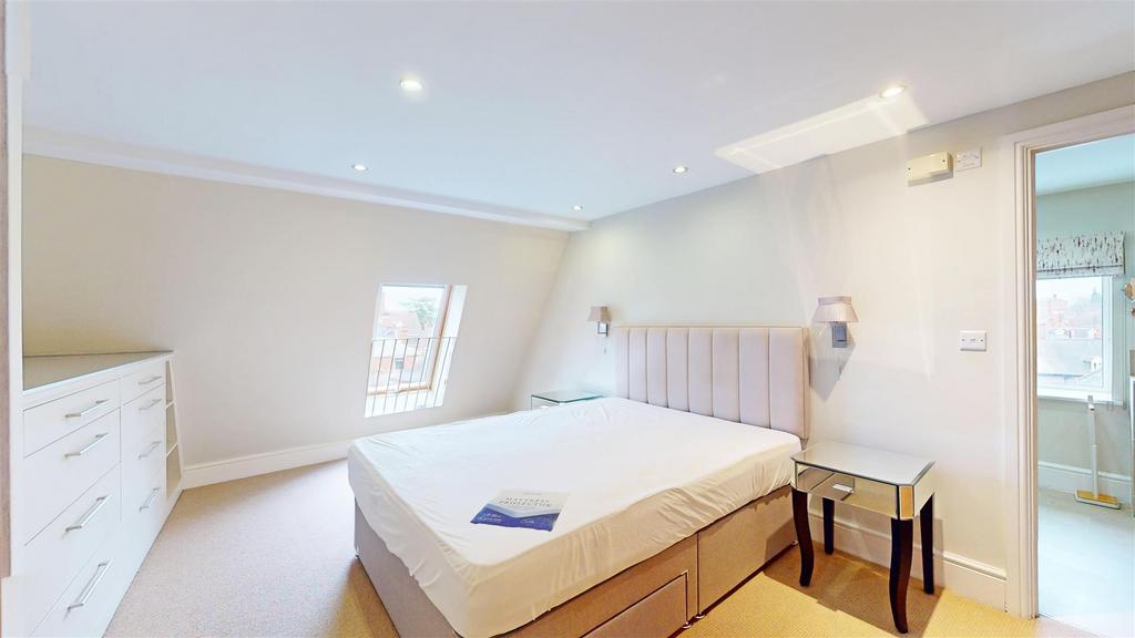 Theatre Royal 21 Bedroom One.jpg