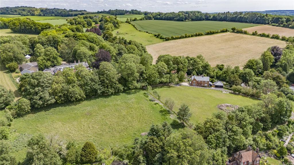 House&amp; Paddocks