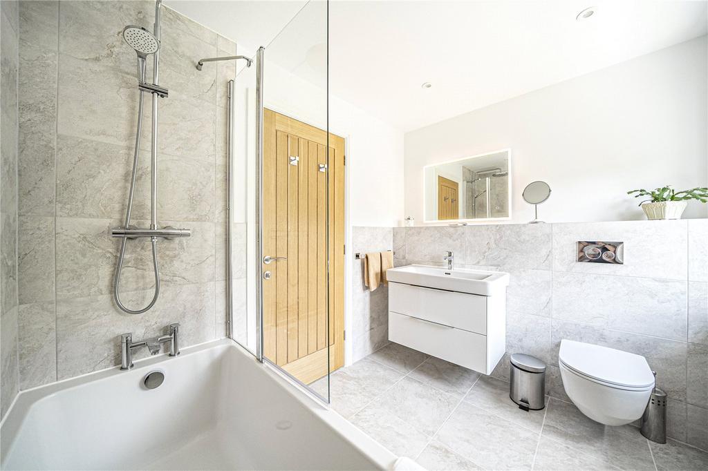 Guest Ensuite