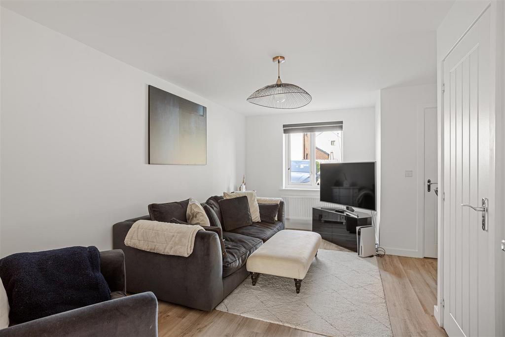 71 Risedale Drive 4.jpg