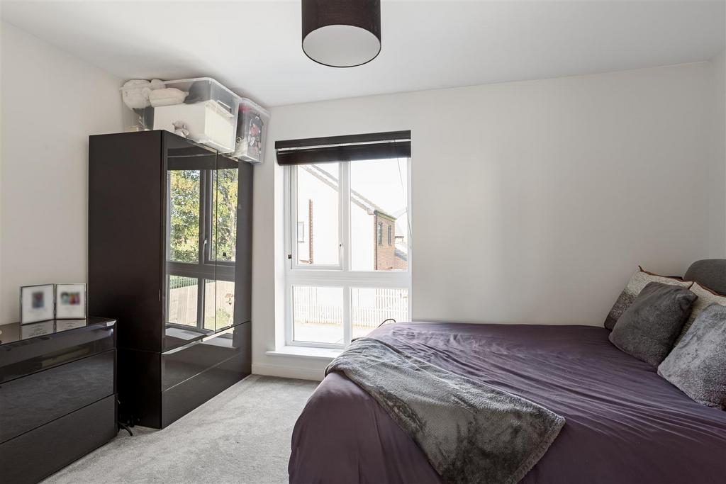 71 Risedale Drive 25.jpg