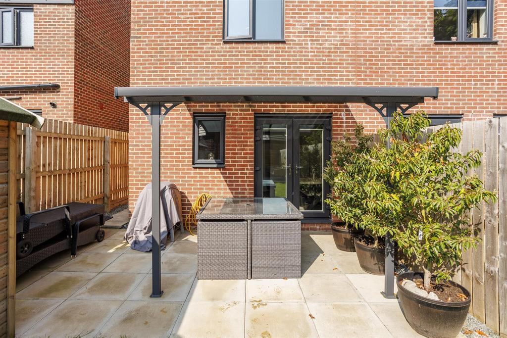 71 Risedale Drive  6.jpg