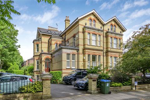 Flat 4, 10 Riverdale Road, Twickenham, TW1 2BS