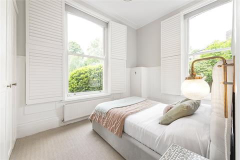 Flat 4, 10 Riverdale Road, Twickenham, TW1 2BS
