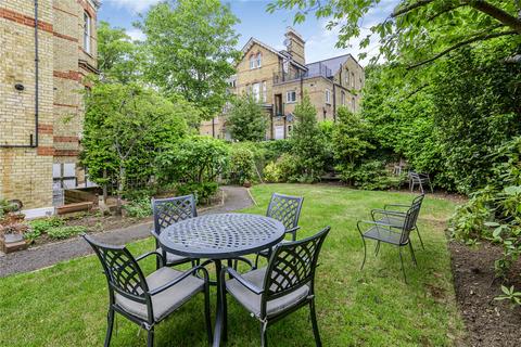 Flat 4, 10 Riverdale Road, Twickenham, TW1 2BS