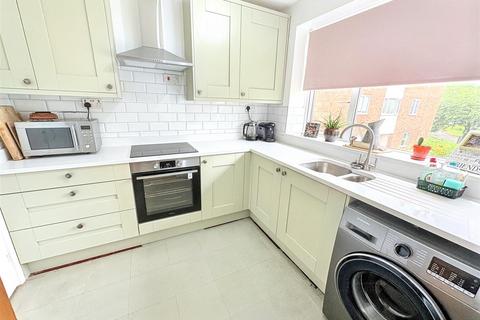 1 bedroom flat for sale, Wake Green Road, Birmingham B13