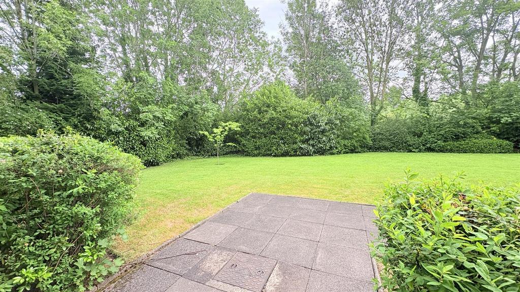 Communal Grounds